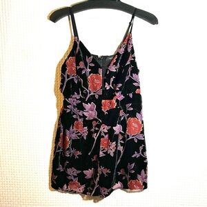Womens Size 0X Velvet Burnout Romper Dark Floral Boho Festival Whimsy Goth F21+
